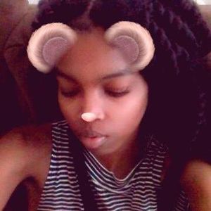 Meet your Posher, Victoria